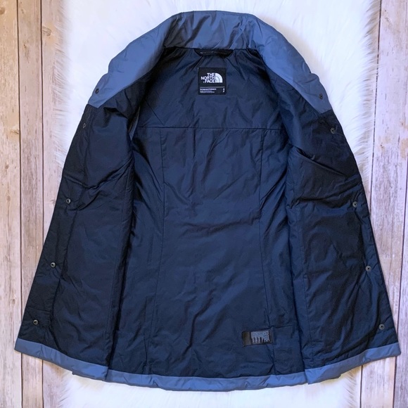 The North Face Women’s Femtastic Insulated Vest - Picture 3 of 8